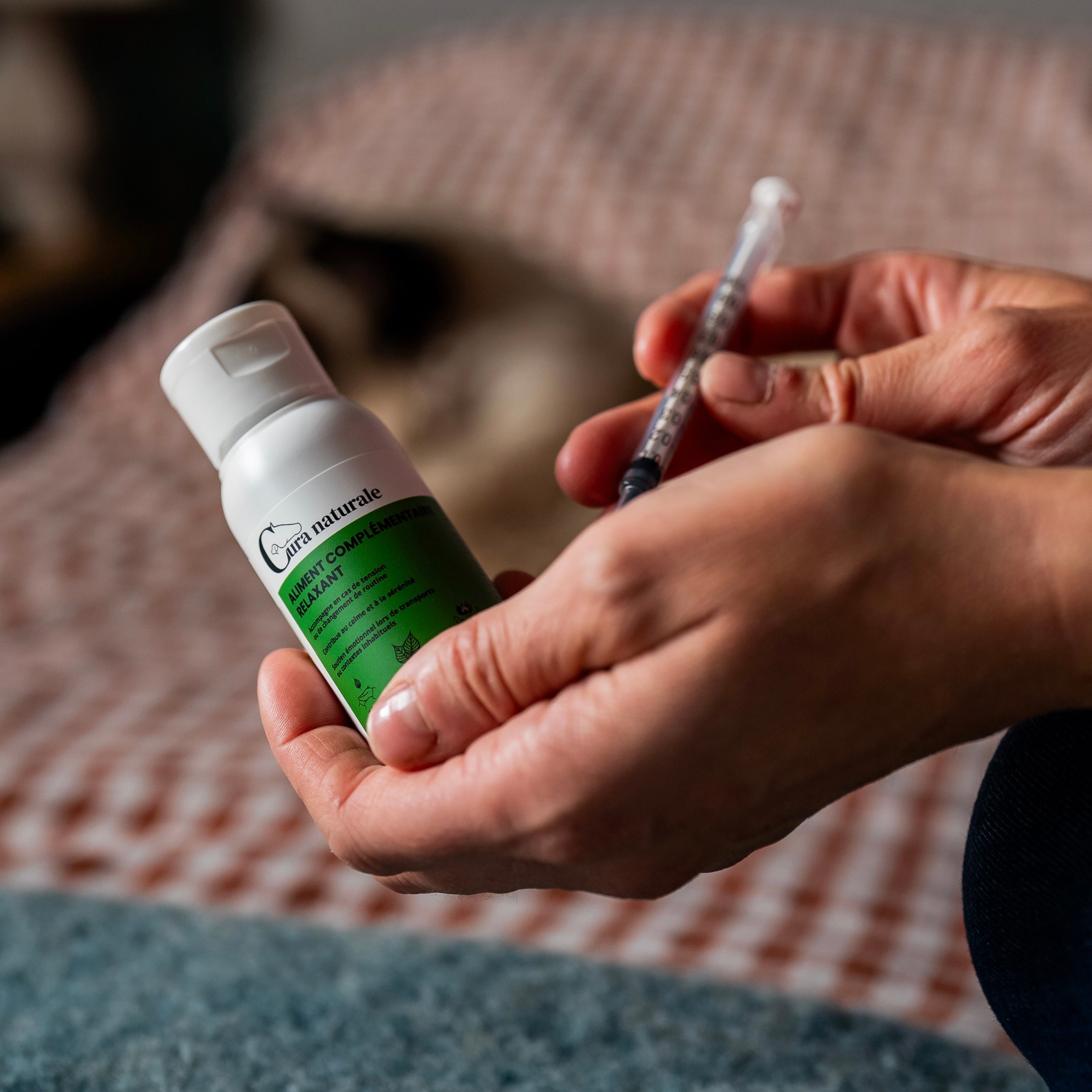 AC relaxant chat flacon